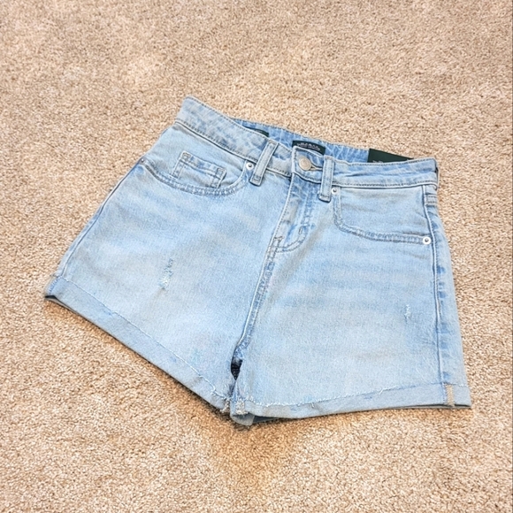 wild fable Pants - NWT Wild Fable High Rise Rolled Hem Womens Jean Denim Shorts Size 00